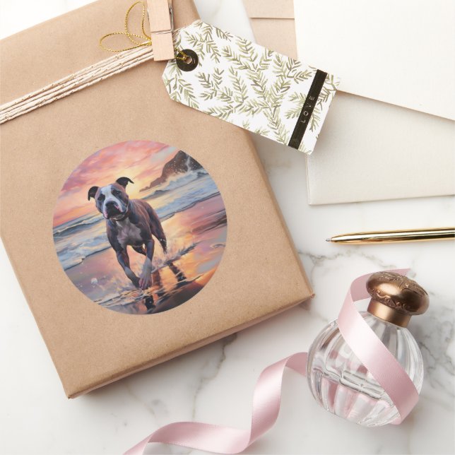 Pegatina Redonda Sandy American Staffordshire Dog on Beach Sunset (Regalar)