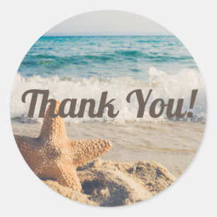 Pegatina Redonda Sandy Beach Ocean Waves Starfish Gracias