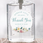 Pegatina Redonda Sanitizer de mano de matrimonio floral rustica ros<br><div class="desc">Personalizado diseñado para ducha de novia/fiesta de bodas sanitizer mano favorece a las etiquetas/pegatinas que presentan "amor extendido no gérmenes" con un diseño de ramo rosa color rosa rosa de color rosa.</div>