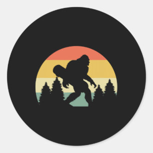 Pegatina Redonda Sasquatch Montaña Silueta Retro Bigfoot Skateb