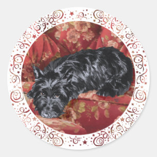 Pegatina Redonda Scottie en una Gran Silla Roja