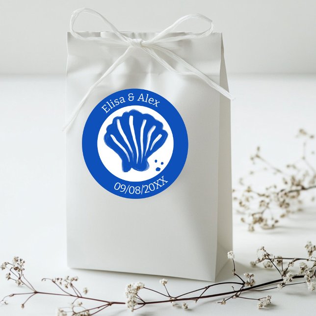 Pegatina Redonda Seashell Beach Wedding Blue White PERSONALIZADO (Seashell Beach Wedding Blue White CUSTOM Classic Round Sticker
)