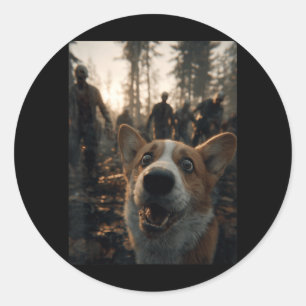 Pegatina Redonda Selfie divertido de Corgi con zombies en el bosque