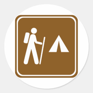 Pegatina Redonda Senderismo con el Rótulo Camping Highway