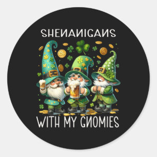 Pegatina Redonda Shenanigans con mi Gnomies St Patricks Day Gnome