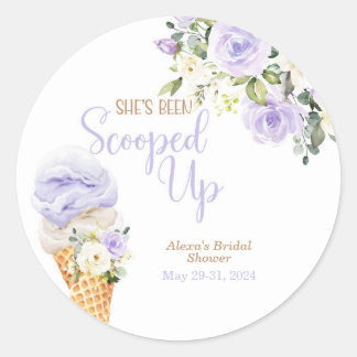 Pegatina Redonda She's Been Scooped Up (Purple) Custom