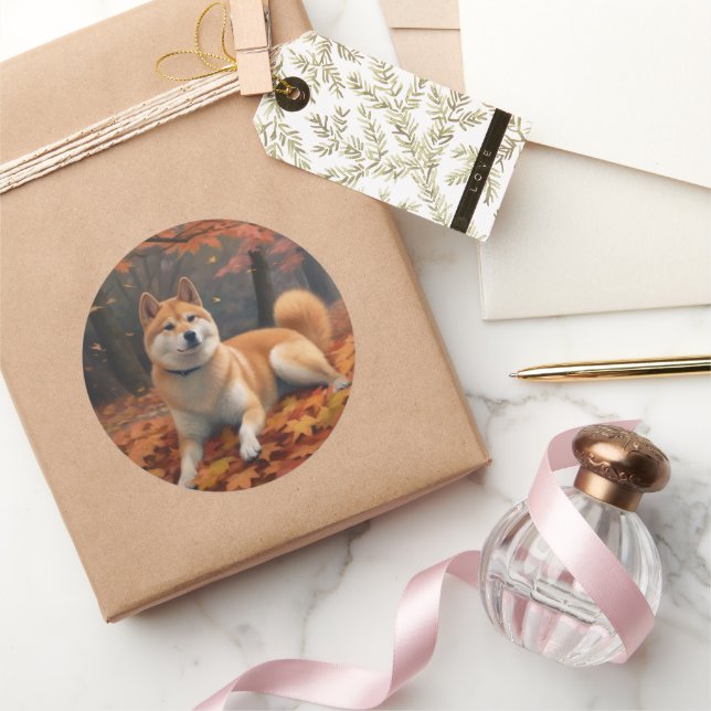 Pegatina Redonda Shib Inu en otoño se inspira (Regalar)