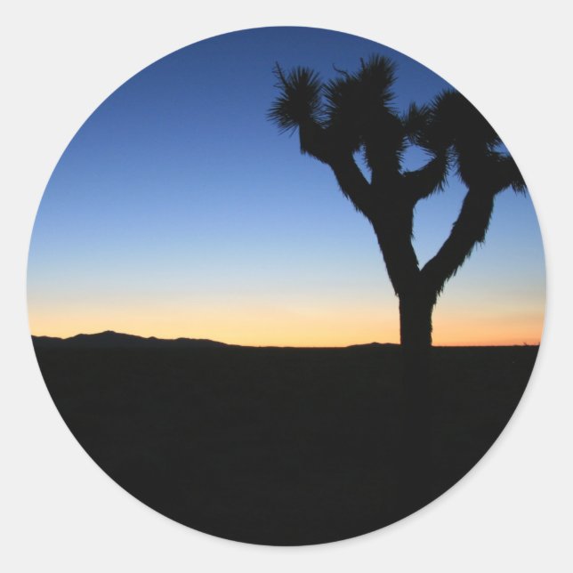 Pegatina Redonda Silhouetted Joshua Tree (Anverso)