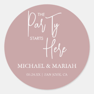 Pegatina Redonda Simple El Fiesta Comienza Aquí La Cena De Ensayos