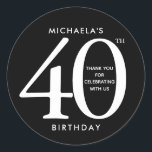 Pegatina Redonda Simple, Miodern Black & White 40th Birthday Fiesta<br><div class="desc">Crea tu propia elegante,  moderna,  blanca y negra personalizada fiesta de cumpleaños número 40 a favor de los pegatinas,  con un nombre y '40 cumpleaños' con tu mensaje. Si necesitas ayuda para personalizar esto,  por favor envíame un mensaje usando el botón de abajo y estaré encantado de ayudarte.</div>