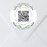 Pegatina Redonda sitio web boda detalles del código QR lavender rsv<br><div class="desc">Añade tu url para el sitio web de tu boda. Para información,  detalles,  rsvp en línea. Un fondo blanco decorado con flores de lavanda y vegetación eucaliptica.</div>