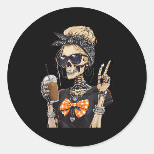 Pegatina Redonda Skeleton Chica beber café signo de paz gráfico F