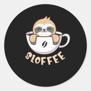 Pegatina Redonda Sloffee Cute Sloth En La Copa De Café