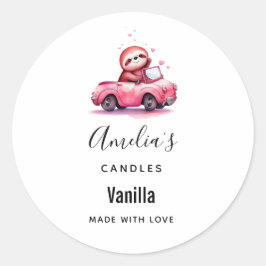 Pegatina Redonda Sloth Driving a Pink Convertible Candle Business