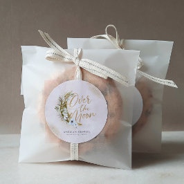 Pegatina Redonda Sobre la luna Boho Oro Polvo y Nubes