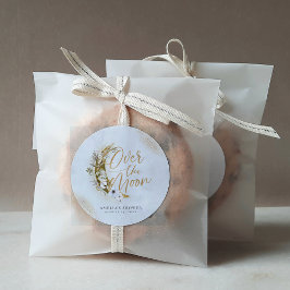 Pegatina Redonda Sobre la luna Boho Oro Polvo y Nubes Clásica Ruina