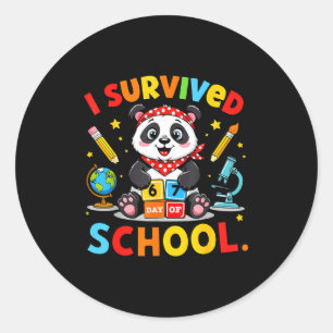 Pegatina Redonda Sobreviví 67 Días De Escuela Chistoso Meme Profeso