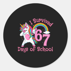 Pegatina Redonda Sobreviví 67 Días De Escuela Divertido Seis Siete