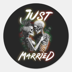 Pegatina Redonda Solo casados con Halloween Skeleton Bride y Groom 