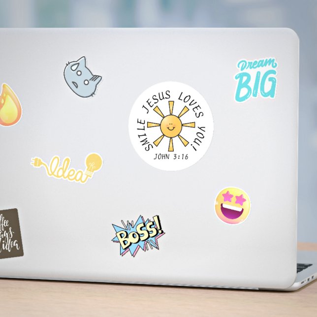 Pegatina Redonda Sonríe Jesús te ama (Subido por el creador)