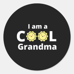 Pegatina Redonda Soy un diseño de abuela genial - con un sol amaril