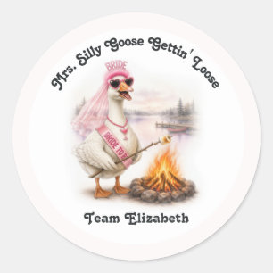Pegatina Redonda Sra Silly Goose Gettin’ Loose Lake Despedida de So