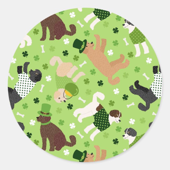 Pegatina Redonda St. Patrick's Day Labradoodle / Goldendoodle (Anverso)