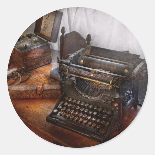Pegatina Redonda Steampunk - máquina de escribir - el mensajero (Anverso)