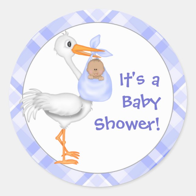 Pegatina Redonda Stork & Baby Boy (piel oscura) Baby Shower (Anverso)