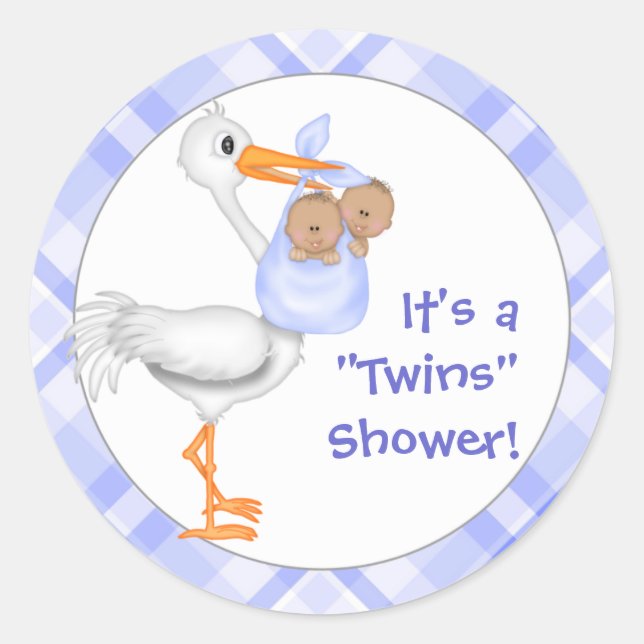 Pegatina Redonda Stork & Twin Boys (piel oscura) Baby Shower (Anverso)