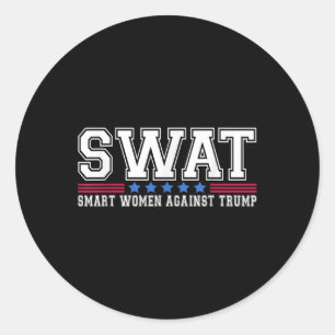 Pegatina Redonda Swat Smart Women contra Trump Funny Anti-Trump 2