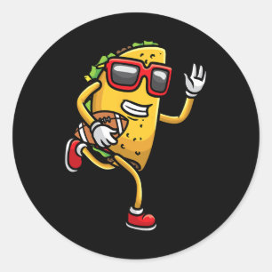 Pegatina Redonda Taco jugando al fútbol mexicano Cinco De Mayo