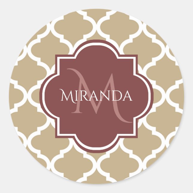 Pegatina Redonda Tan elegante Quatrefoil Burgundy Monograma y nombr (Anverso)