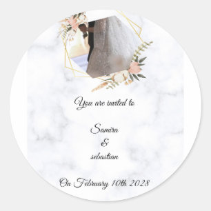 Pegatina Redonda Tarjeta de invitación de boda floral de mármol dor