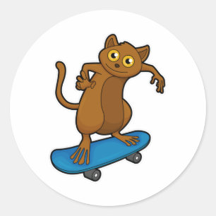 Pegatina Redonda Tarsier como Skater con Skateboard