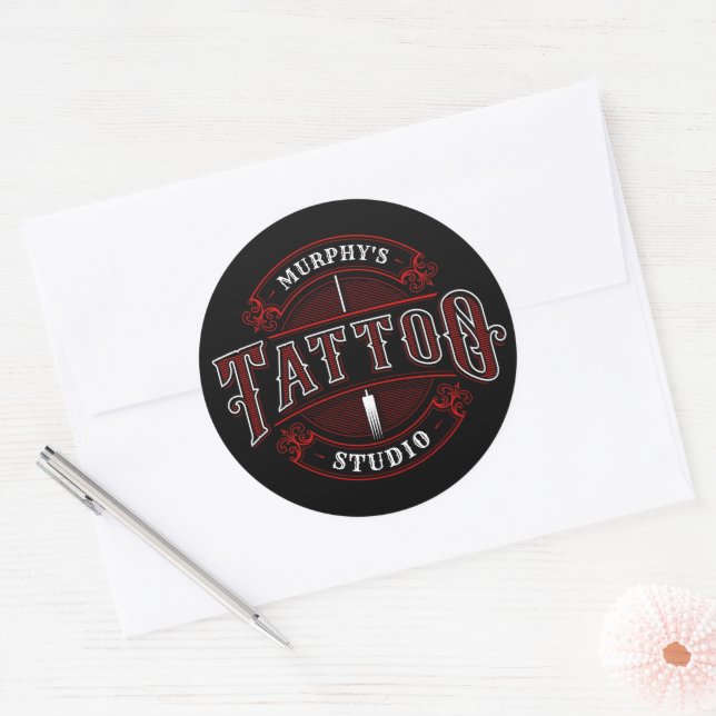 Pegatina Redonda Tattoo Studio Shop Estilo tradicional AÑADIR NOMBR (Sobre)