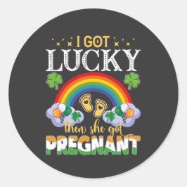 Pegatina Redonda Tengo Suerte Y Luego Se Quedó Embarazada Invitació