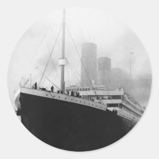 Pegatina Redonda Titánico en muelle en Southampton