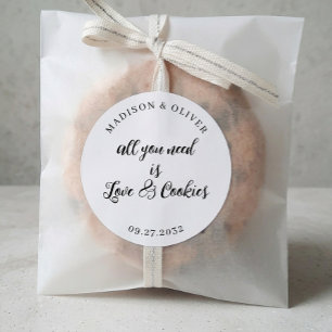 Pegatina Redonda Todo lo que necesitas es amor y galletas Favor de