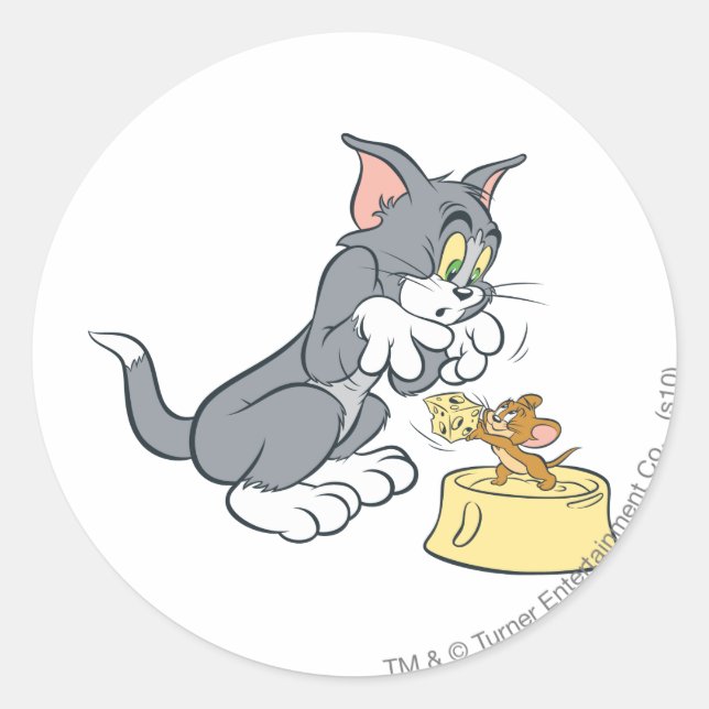 Pegatina Redonda Tom y Jerry alimentan al gato (Anverso)