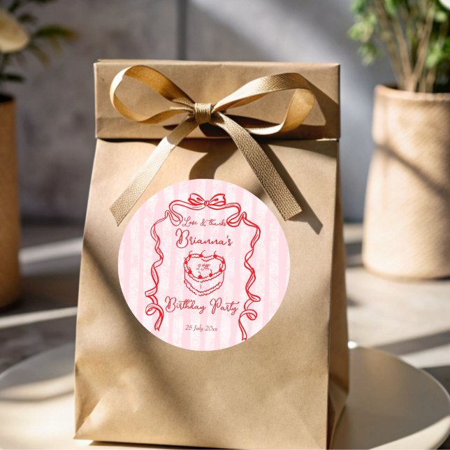 Pegatina Redonda Torta de cereza coqueta rosa fiesta de cumpleaños (Cherry cake pink handrawn sketch bow ribbon coquette birthday party thank you favor sticker)