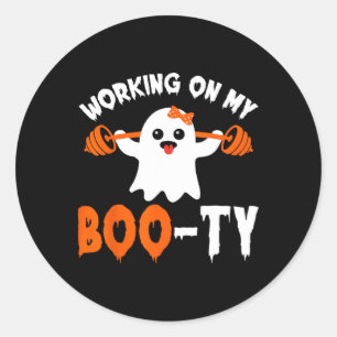 Pegatina Redonda Trabajando En Mi Gimnasio Booty Boo-tee Ghost Pun 