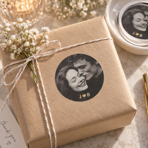 Pegatina Redonda Tratamiento de iniciales personalizadas para boda
