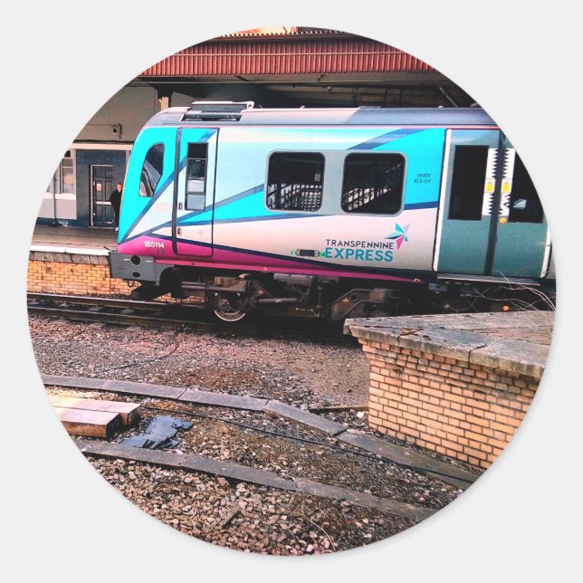 Pegatina Redonda Tren azul claro, bajo puente (Anverso)