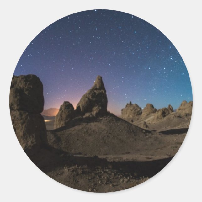 Pegatina Redonda Trona y la Vía Láctea (Anverso)