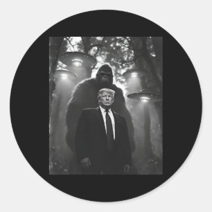 Pegatina Redonda Trump Bigfoot Ovni Encuentro Alienígena Invasión U