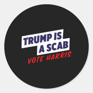 Pegatina Redonda Trump Es Una Estafa - Vote Harris 2024 1