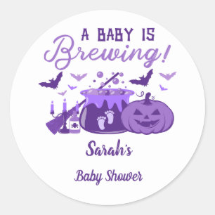 Pegatina Redonda Un bebé está preparando Baby Shower morado de Hall