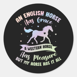 Pegatina Redonda Un caballo inglés tiene gracia a un occidental - e