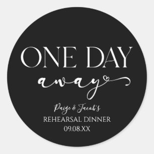 Pegatina Redonda Un día antes de la cena mínima de ensayo Boda